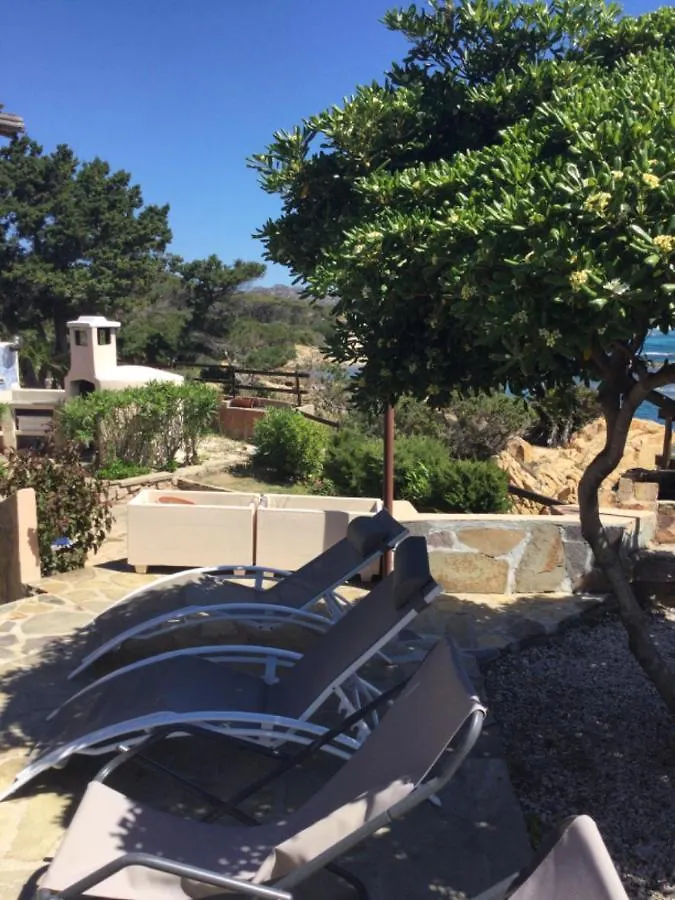 Holiday home Villa Vera Trifamigliare Con Ingresso Diretto 20 Mt Al Mare Clima Wi-Fi Bbq Cala Liberotto